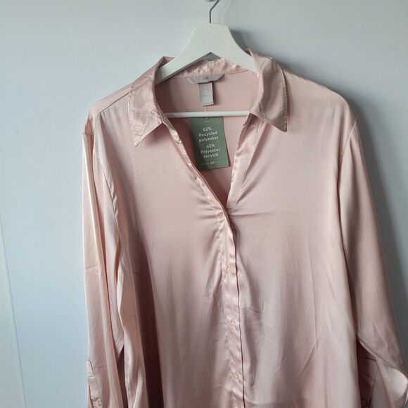 H&M women's V-neck blouse size L light pink Silky Satin Classic long sleeve - Picture 3 of 8